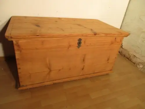 Truhe Flachdeckeltruhe Biedermeier um 1860 Weichholz Nr. 3