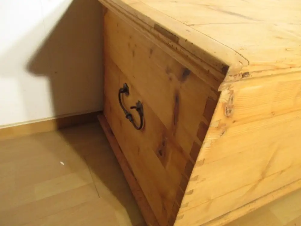 Truhe Flachdeckeltruhe Biedermeier um 1860 Weichholz Nr. 3 2