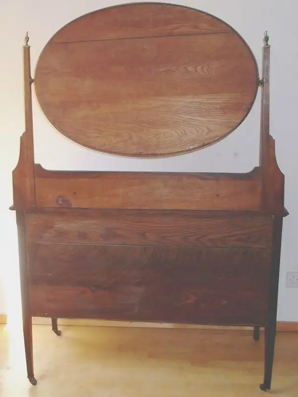 große Spiegelkommode, Friesir - Schmikkommode, um 1900 hergestellt, auf Rollen, Mahagoniholz massiv, ovaler facettierter Spiegel dreh- und abnehmbar.   6