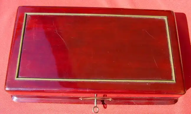 (1018804) Uralte Spiele-Kassette um 1890 ? Wunderschöner, alter Spielekasten mit Inhalt. 2