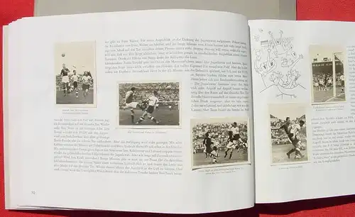 Fussball-Weltmeisterschaft 1954. Sammelbilder-Album. Herausgeber : C. F. Vogelsang, Tabakfabriken, Bremen 1954. (intern 2-315) 

