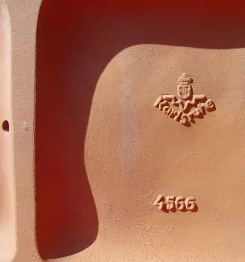 (1019316) Karlsruher Majolika Nr. 4566. Große Reiterfigur 

 3