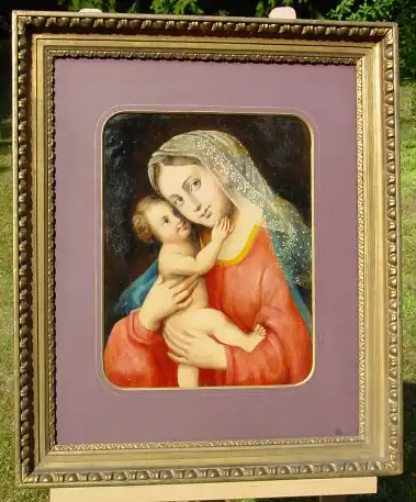 (Gem 108) Altes Ölgemälde auf Karton mit schöner Darstellung (Maria mit Kind ?) in altem Holzrahmen goldverziert. Siehe bitte Beschreibung u. Bilder ... 
 0