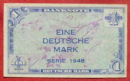 (R80218) Deutschland. Eine Deutsche Mark. Serie 1948. Original. Banknote. Geldschein. Kopfgeld.