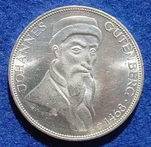 () 5 DM 1968 - G. Johannes Gutenberg. Silber-Gedenkmuenze. Deutschland