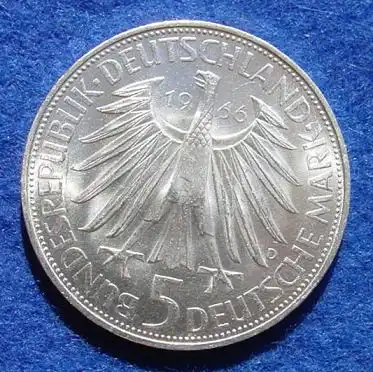 () 5 DM 1966 - D. Gottfried Wilhelm Leibniz. Silber-Gedenkmuenze. Deutschland