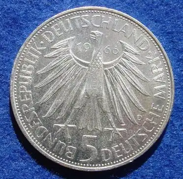 () 5 DM 1966 - D. Gottfried Wilhelm Leibniz. Silber-Gedenkmuenze. Deutschland