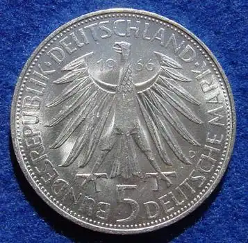 () 5 DM 1966 - D. Gottfried Wilhelm Leibniz. Silber-Gedenkmuenze. Deutschland