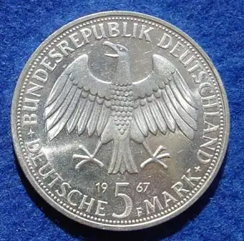 (1043395) 5 DM 1967 - F. / W. u. A. von Humboldt. Silber-Gedenkmuenze. Deutschland