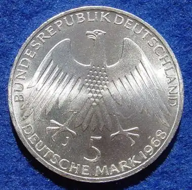 () 5 DM 1968 - J. Friedrich Wilhelm Raiffeisen. Silber-Gedenkmuenze. Deutschland