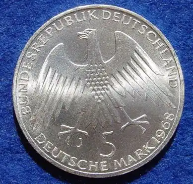 () 5 DM 1968 - J. Friedrich Wilhelm Raiffeisen. Silber-Gedenkmuenze. Deutschland