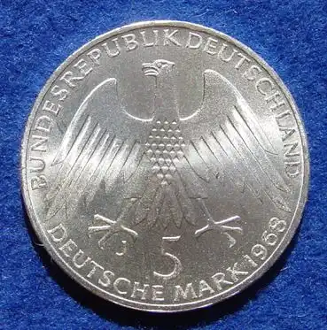 () 5 DM 1968 - J. Friedrich Wilhelm Raiffeisen. Silber-Gedenkmuenze. Deutschland