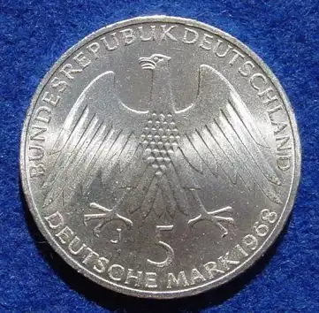 () 5 DM 1968 - J. Friedrich Wilhelm Raiffeisen. Silber-Gedenkmuenze. Deutschland