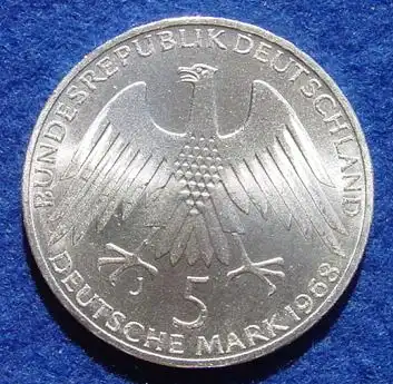 () 5 DM 1968 - J. Friedrich Wilhelm Raiffeisen. Silber-Gedenkmuenze. Deutschland