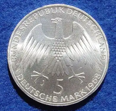 () 5 DM 1968 - J. Friedrich Wilhelm Raiffeisen. Silber-Gedenkmuenze. Deutschland