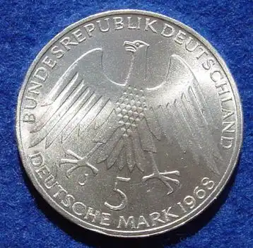 () 5 DM 1968 - J. Friedrich Wilhelm Raiffeisen. Silber-Gedenkmuenze. Deutschland