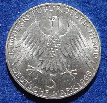 () 5 DM 1968 - J. Friedrich Wilhelm Raiffeisen. Silber-Gedenkmuenze. Deutschland