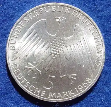 () 5 DM 1968 - J. Friedrich Wilhelm Raiffeisen. Silber-Gedenkmuenze. Deutschland