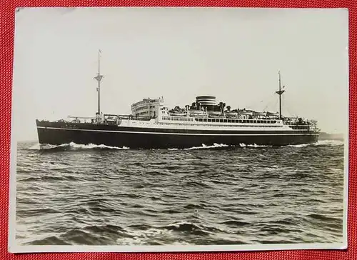 () Zwei alte Original-Fotos, datiert 1930. Schiff : Chichibu Maru. Format ca. 15 x 11 cm