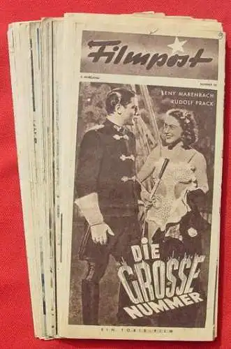 Neu : Versandkosten ab Euro 2,20 () Hübsche Partie von 20 alten Filmprogrammen : 'Filmpost'. Ausgaben um 1946-1947. Format ca. 13 x 27 cm. Zum Teil mit kleinen Abheftungslöchern. Herausgeber : Filmpost GmbH. Frankfurt / Main. Gebrauchsspuren....
