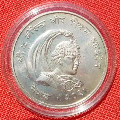 (1007316) Nepal. 25 Rupien 1974. Silbermuenze