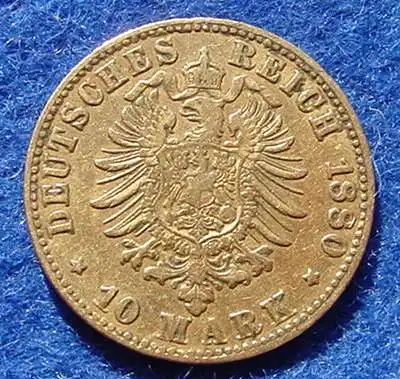 () Deutsches Kaiserreich. Hessen 10 Mark Gold 1880-H. Original-Goldmuenze, ungereinigt, Gewicht 3,98 g, 900-er Gold