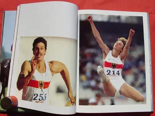 (0270027) "Sportfaszination 82". Eine herrliche Farbilddokumentation des Sports. Olympische Sport Bibliothek