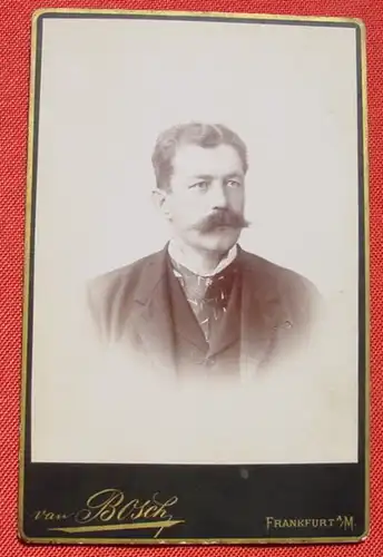(1049342) Persönlichkeit aus Frankfurt ? Foto auf Karton, 1888. Format ca. 11 x 17 cm. Siehe bitte Bilder