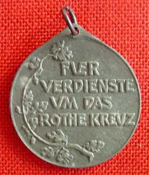 () Verdienstmedaille ROTES KREUZ. Original. Deutsches Reich