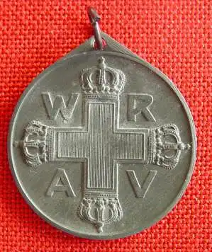 () Verdienstmedaille ROTES KREUZ. Original. Deutsches Reich