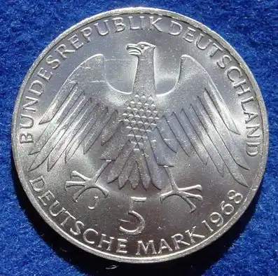 (1043476) 5 DM 1968 - J. Friedrich Wilhelm Raiffeisen. Silber-Gedenkmuenze. Deutschland