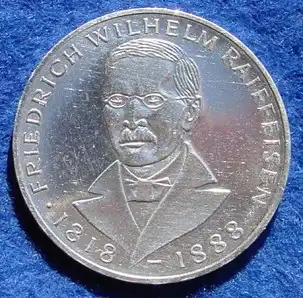 () 5 DM 1968 - J. Friedrich Wilhelm Raiffeisen. Silber-Gedenkmuenze. Deutschland