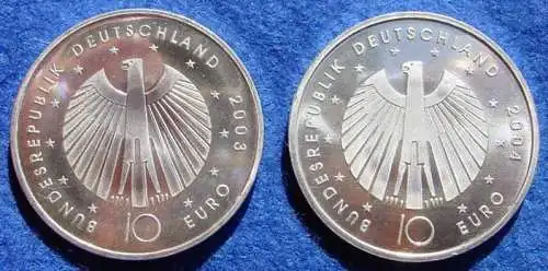 () Deutschland. 2 x 10 Euro Muenzen (2003, 2004) FIFA 2006. Fussball. Sterlingsilber. Guter Zustand !