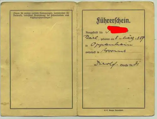 () Sehr schoener alter Fuehrerschein fuer die Kraftwagenklasse 3a. Ausgestellt in Worms (Volksstaat Hessen) am 9.10.1924