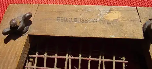 (1039311) Sehr alter Tennisschlaeger mit Holzrahmen v. Geo. G. Bussey & Co. LtD, um 1900 ? Justice