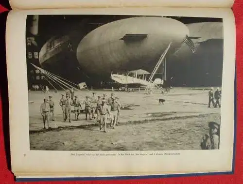 NEU : Versandkosten ab 6 Euro ! (2002693) Zeppelin faehrt um die Welt. Grossband 1929. Gedenkbuch der Woche  "Zeppelin faehrt um die Welt". 'Das Gedenkbuch der Woche'. Grossformat ca. 25 x 32 cm, Leinen, 100 Seiten,  mit 161 Abbildungen nach...