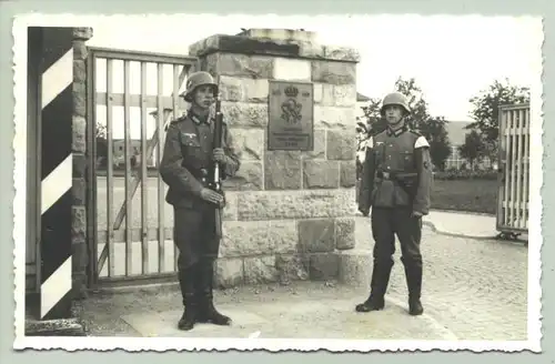 () 3 x Foto-Ansichtskarten Militaer um 1940