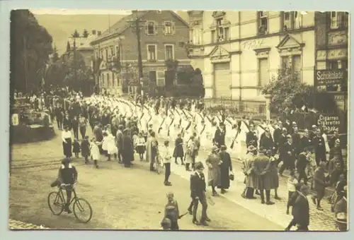 (69151-021) Ansichtskarte. Foto-AK. Rueckseitige Bleistift-Notiz : "1924 August Feuerwehrfest Neckargemünd". Druckvermerk : LEONAR 4878