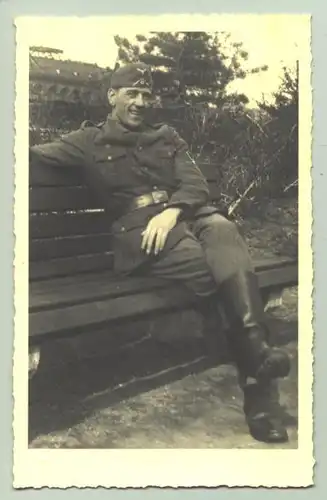 (1025465) 4 Foto-Ansichtskarten. Soldaten um 1940. Militaria. Weltkrieg II