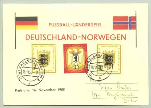 () Sonderpostkarte "Fussball-Laenderspiel Deutschland - Norwegen, KARLSRUHE 1955". Mit 3 Briefmarken nebst Stempeln vom 16. 11. 1955