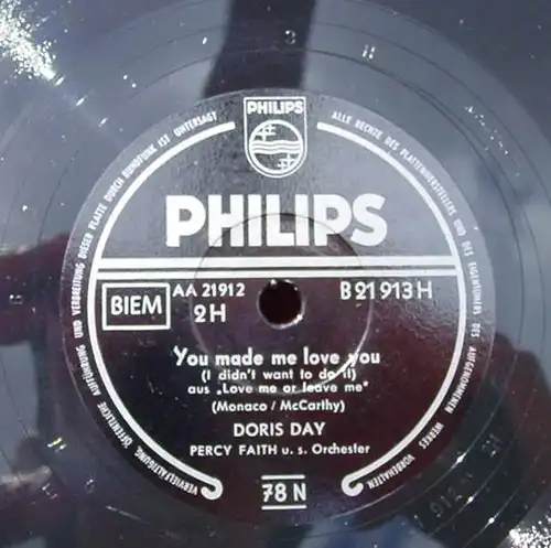 (3001005) Doris Day " Whatever will be, will be". Alte Schellack-Schallplatte. Siehe bitte Beschreibung u. Bilder