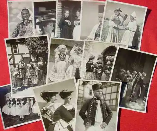 Neu : Versandkosten ab Euro 2,20 ()  Ansichtskarten-Serie "Bilder Deutscher Bauerntrachten" von Hans Retzlaff.  Nr. 1 bis Nr. 12. Die Foto-AK sind nummeriert. Alle unbeschrieben. Berlin-Charlottenburg 1932-1935.