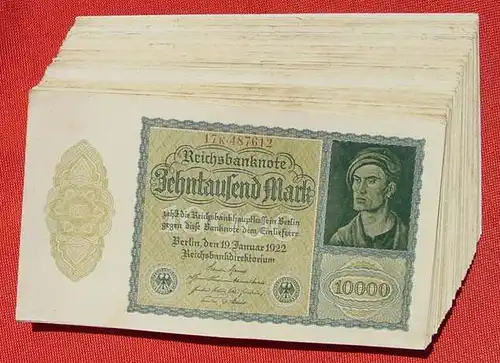 (1042261) 49 Banknoten zu je 10.000 Reichsmark, Berlin 1922. Ro. 69. Deutsches Reich. Geldscheine # nlvnoten