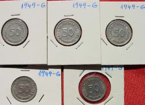 () Kleine Partie von fünf Münzen : 50 Pfennig 1949-G. Gute Sammlerqualität. Siehe bitte Originalbilder