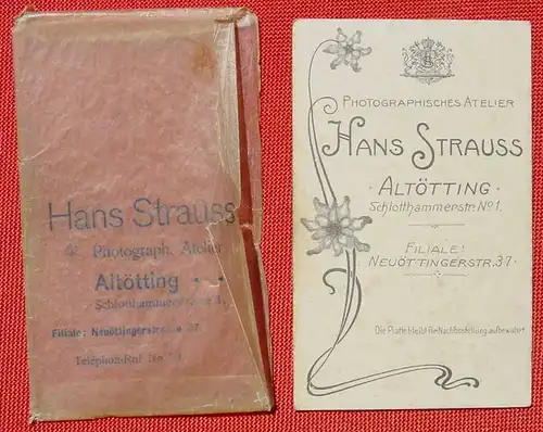 (1047793) Altes Foto auf Karton, Atelier Hans Strauss, Altötting. Format ca. 10,5 x 6,5 cm. Siehe bitte Bilder