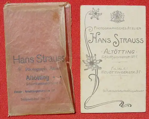 () Altes Foto auf Karton, Atelier Hans Strauss, Altötting. Format ca. 10,5 x 6,5 cm. Siehe bitte Bilder