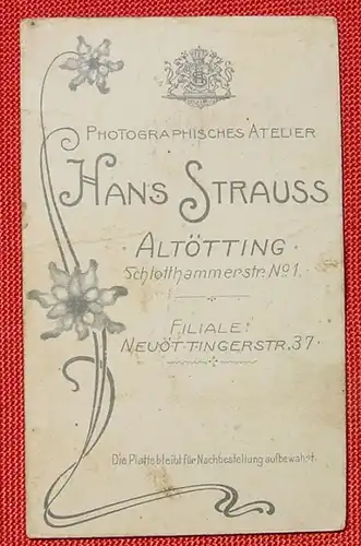(1047796) Altes Foto auf Karton, Atelier Hans Strauss, Altötting. Format ca. 10,5 x 6,5 cm. Siehe bitte Bilder