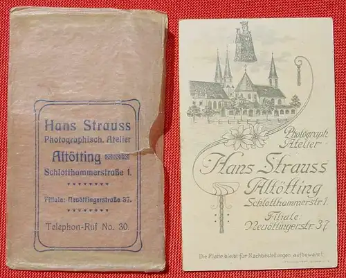 () Altes Foto auf Karton, Atelier Hans Strauss, Altötting. Format ca. 10,5 x 6,5 cm. Siehe bitte Bilder