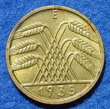 (1043927) Deutsches Reich 10 Pfennig 1935-E. Weimarer Republik. J.317, Recht gut erhalten, oder ?