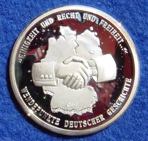 (1043315) Medaille "Berlin". Silber ? ca. 8,5 g. Durchm. ca. 30 mm. Naeheres siehe Bilder